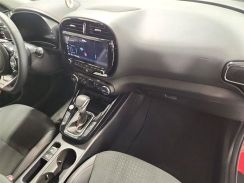 Used 2025 Kia Soul GT-Line w/ GT-Line Technology Package FWD image 29