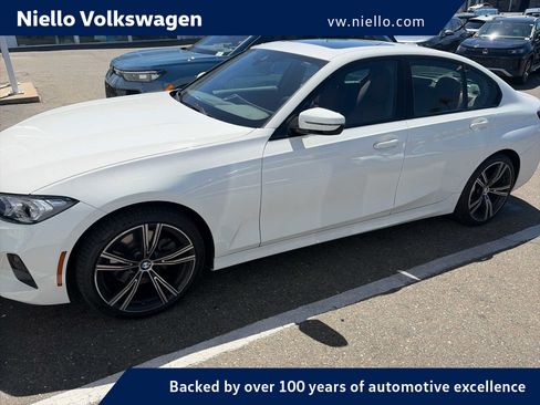 Used 2023 BMW 330i Sedan w/ Driving Assistance Package RWD image 1