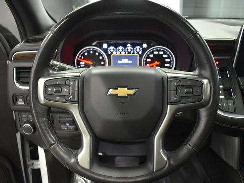 Used 2021 Chevrolet Tahoe Premier w/ Premium Package AWD/4WD image 32