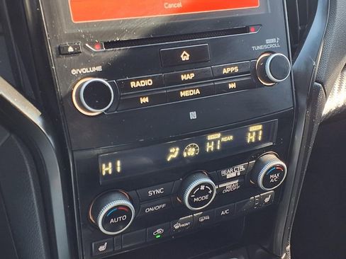 Used 2022 Subaru Ascent Onyx Edition image 14