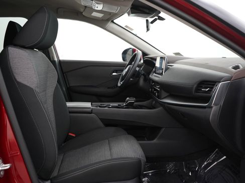 Used 2023 Nissan Rogue SV AWD/4WD image 12