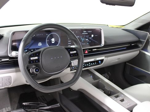Used 2024 Hyundai Ioniq 6 SEL RWD image 37