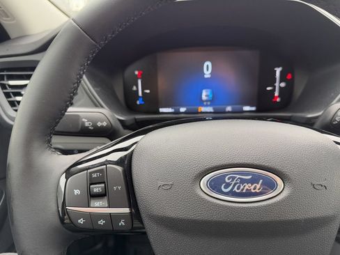 Used 2025 Ford Escape Active w/ Cold Weather Package FWD image 20