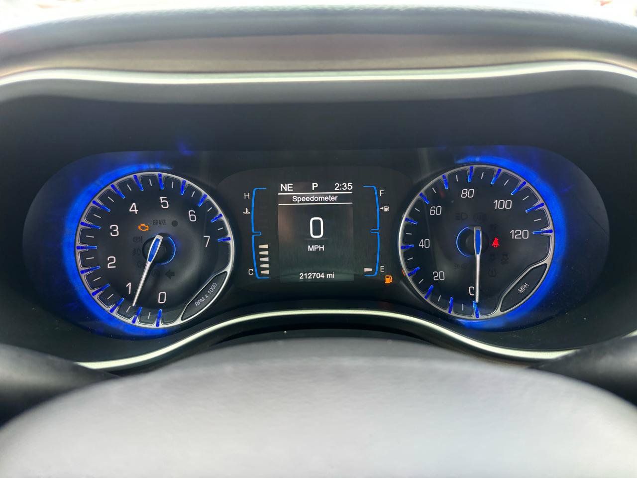 Used 2017 Chrysler Pacifica Touring-L w/ Tire & Wheel Group FWD image 22