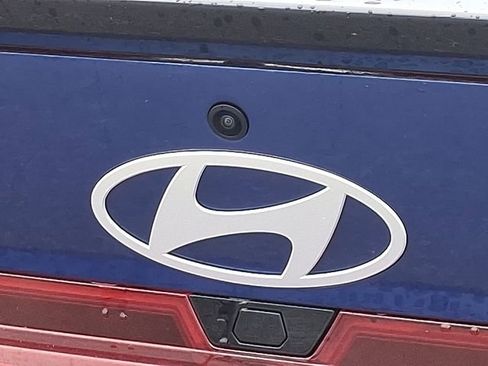 Certified 2025 Hyundai Elantra SEL image 29