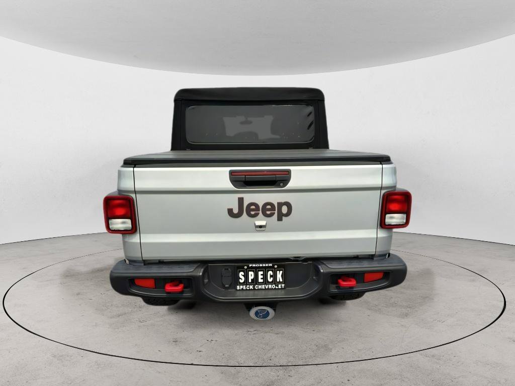 Used 2023 Jeep Gladiator Rubicon w/ Cold Weather Group AWD/4WD image 4