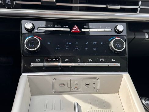 Used 2025 Hyundai Santa Fe SEL image 27