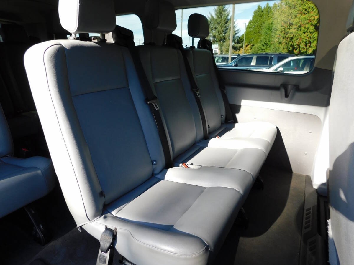 Used 2016 Ford Transit 350 XL RWD image 10