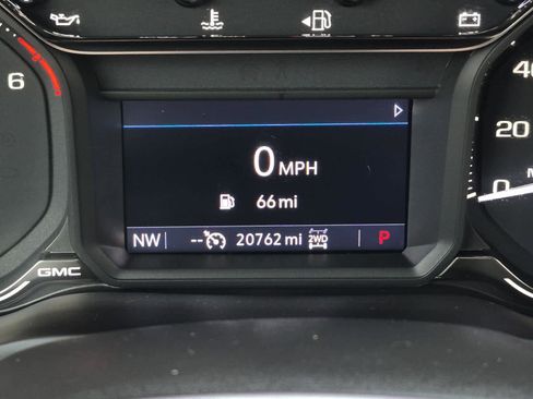 Certified 2022 GMC Sierra 1500 SLT image 23