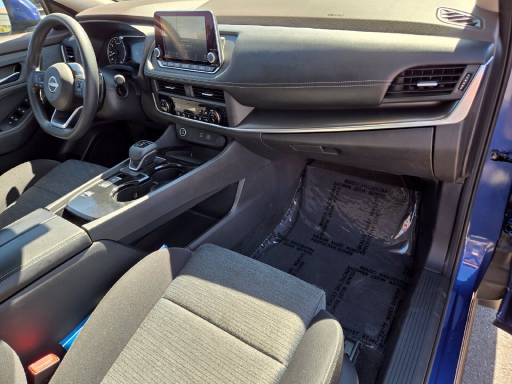 Certified 2023 Nissan Rogue SV FWD image 23