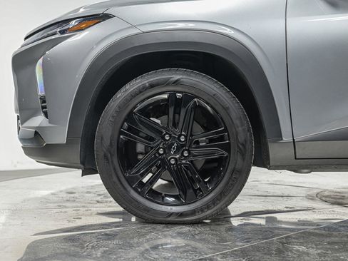 Used 2025 Chevrolet Trax ACTIV w/ Driver Confidence Package image 3