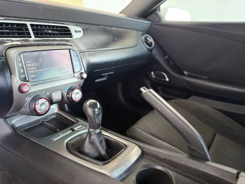 Used 2013 Chevrolet Camaro LT image 21