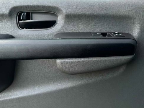 Used 2015 Nissan NV 3500 SV w/ Technology Package image 11