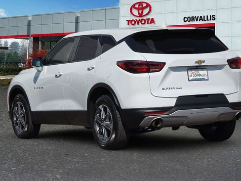 Used 2025 Chevrolet Blazer LT AWD/4WD image 6