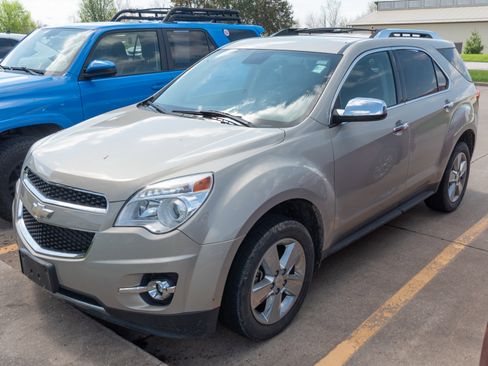 Used 2012 Chevrolet Equinox LTZ FWD image 4