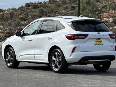 Certified 2023 Ford Escape ST-Line AWD/4WD image 6