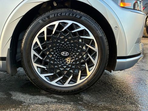 Used 2024 Hyundai Ioniq 5 Limited image 32