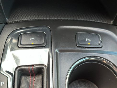 Used 2024 Chevrolet Equinox RS AWD/4WD image 59