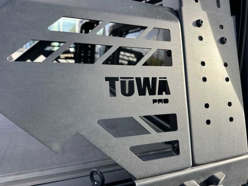 Used 2022 Jeep Gladiator Sport image 13