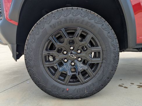 New 2026 Chevrolet Colorado Trail Boss AWD/4WD image 8