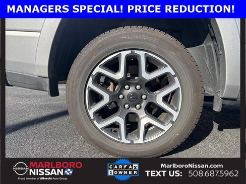 Used 2025 RAM 1500 Laramie image 9