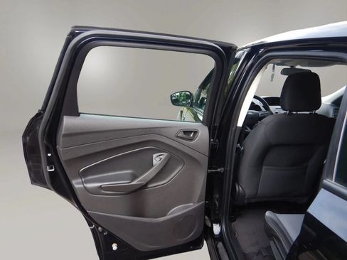 Used 2018 Ford Escape S FWD image 17