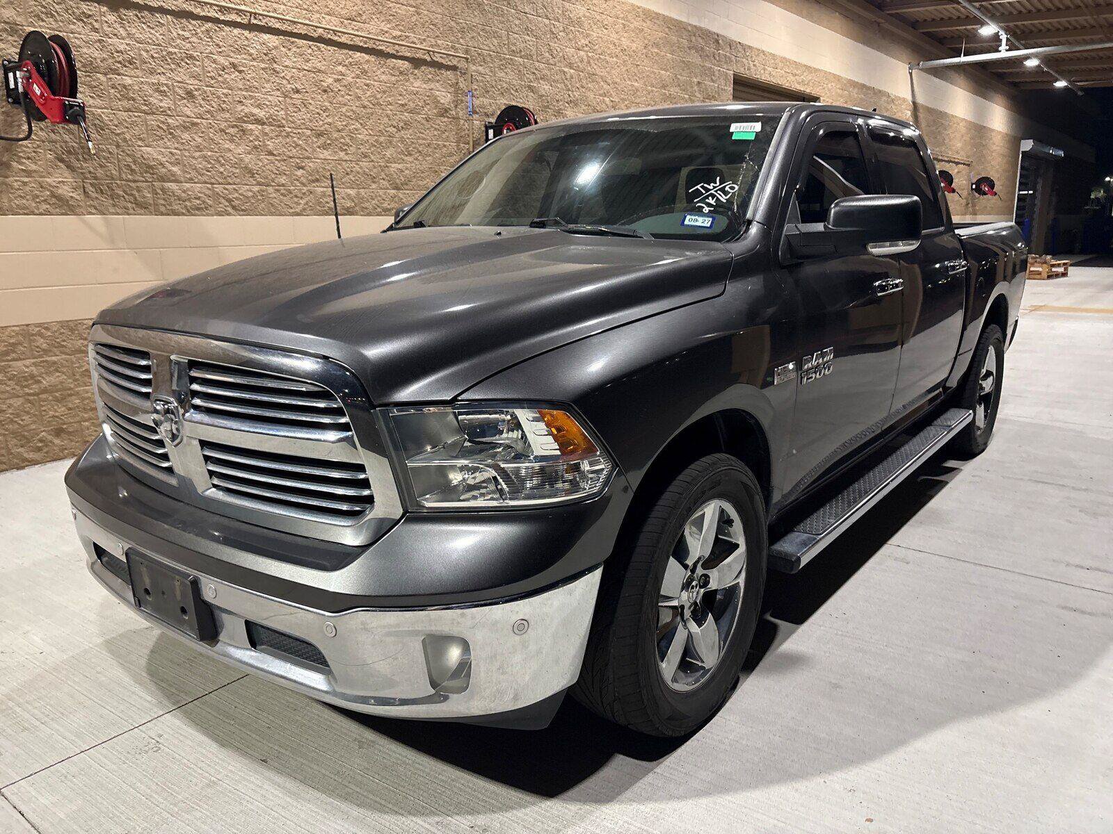 Used 2017 RAM 1500 Lone Star RWD image 2