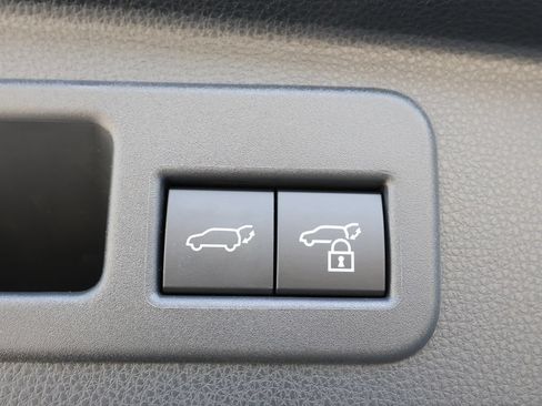 Used 2026 Toyota 4Runner Limited AWD/4WD image 33