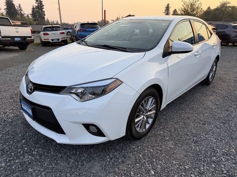 Used 2014 Toyota Corolla LE FWD image 6