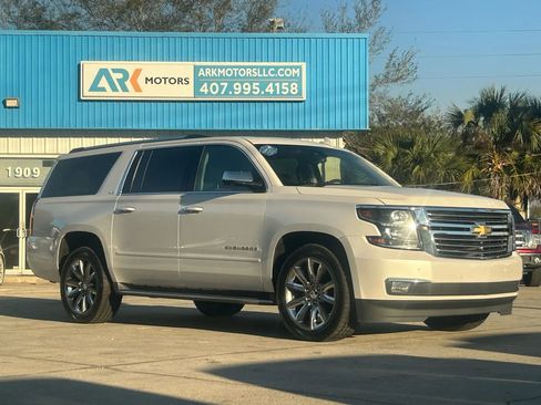 Used 2016 Chevrolet Suburban LTZ image 4