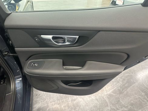Used 2024 Volvo S60 B5 Core image 14