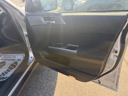 Used 2013 Subaru Forester 2.5X Premium w/ Plus Pkg image 11