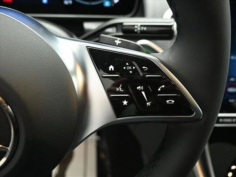 Certified 2026 Mercedes-Benz GLC 300 4MATIC image 13