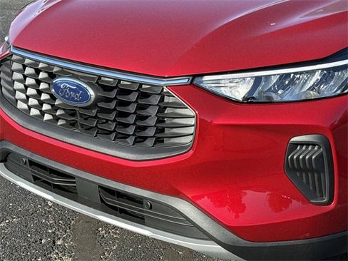 New 2026 Ford Escape Active w/ Active Premium Tech Pack image 9