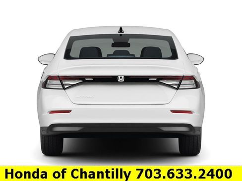 Certified 2025 Honda Accord SE image 5