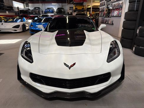Used 2017 Chevrolet Corvette Z06 image 2