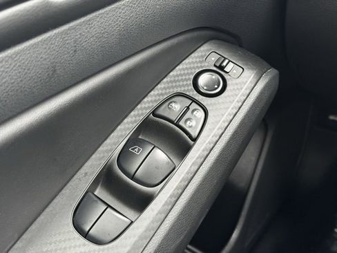 Used 2024 Nissan Altima 2.5 SV image 28