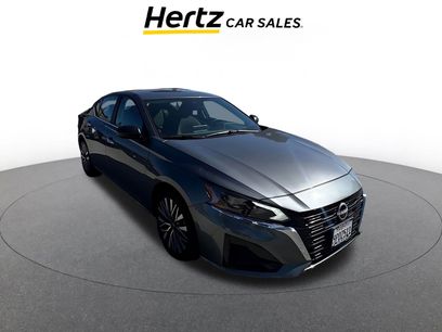 Used 2025 Nissan Altima 2.5 SV