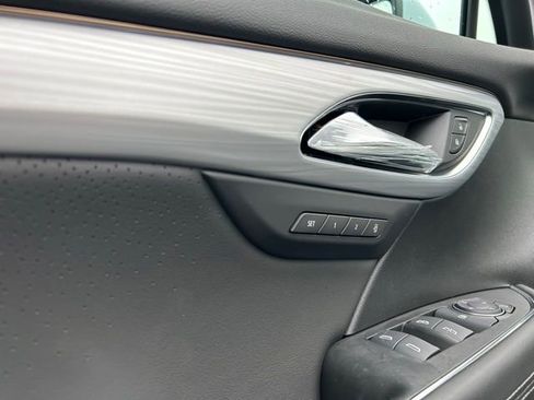 New 2026 Buick Envision Avenir image 25