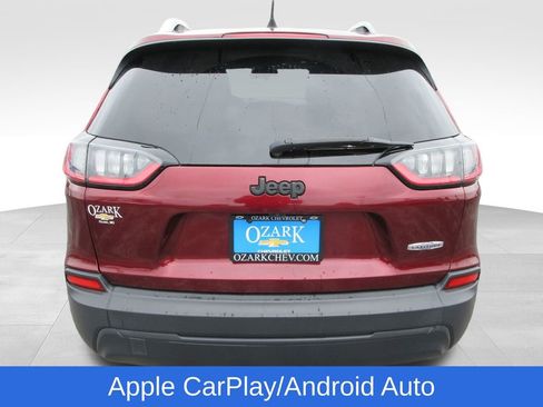 Used 2019 Jeep Cherokee Latitude w/ Popular Appearance Group FWD image 4