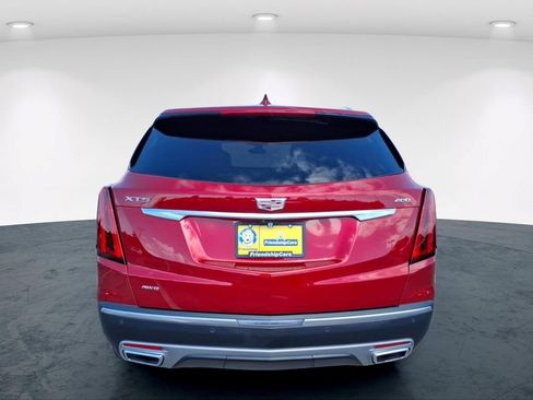 Used 2025 Cadillac XT5 Premium Luxury w/ Technology Package AWD/4WD image 7