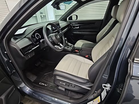 Used 2024 Honda CR-V Sport Touring image 11