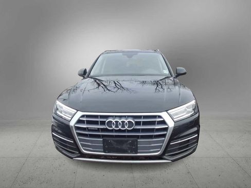 Used 2020 Audi Q5 2.0T Premium w/ Convenience Package image 3