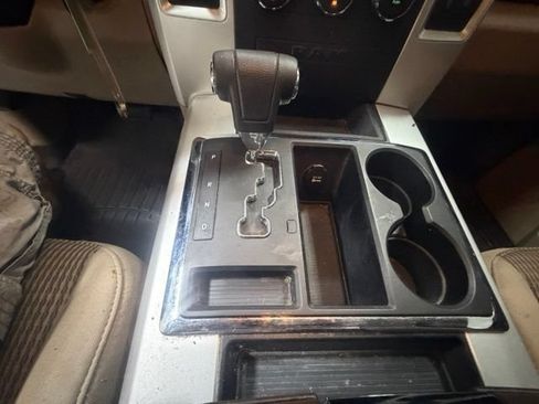Used 2012 RAM 1500 Classic SLT w/ Technology Group AWD/4WD image 20