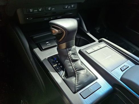 Used 2021 Lexus ES 350 w/ Premium Package FWD image 18