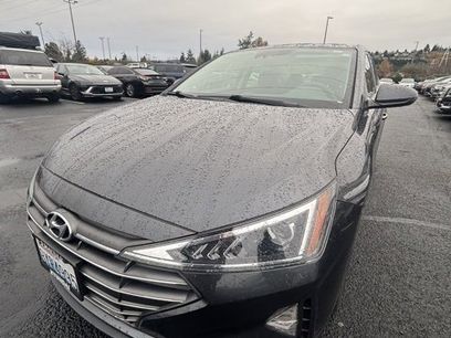 Used 2020 Hyundai Elantra SEL w/ Winter Weather Package