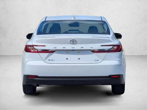 Used 2026 Toyota Camry LE w/ Convenience Package image 8