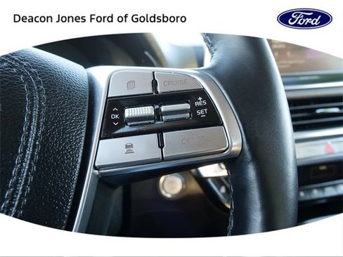 Used 2022 Kia Telluride SX w/ Nightfall Edition Package image 24