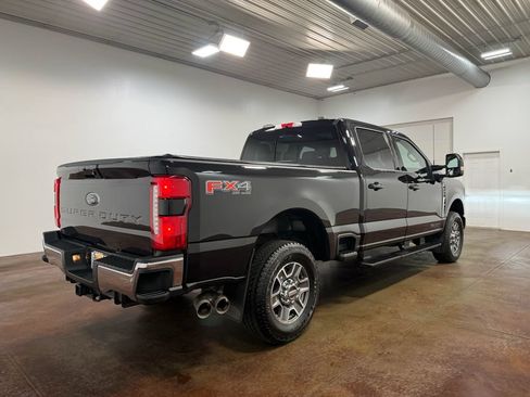 Used 2023 Ford F250 Lariat w/ FX4 Off-Road Package AWD/4WD image 38