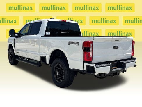 New 2026 Ford F250 Lariat w/ Black Appearance Package AWD/4WD image 11